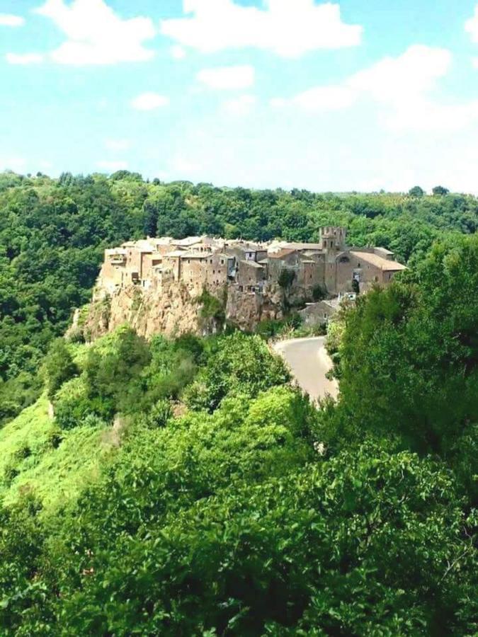 Casa Vittoria Apartment Calcata Exterior photo